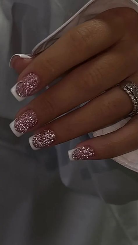 Glitter Nails With Design On Top, New Years Eve Nail, Glitter French Nails, New Years Nail Designs, New Years Eve Nails, Pinky Rings, Glittery Nails, Fancy Nails Designs, Colorful Nails