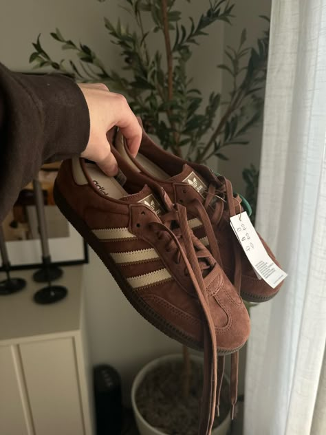 adidas Samba OG LuxePreloved Brown curated on LTK Women Brown Shoes, Brown Sambas Adidas Women Outfit, Brown Shoes For Women, Addidas Shoes Samba Womens, Adidas Shoes Brown, Brown Samba Adidas, Brown Samba Outfits Women, Adidas Brown Shoes, Brown Adidas Samba