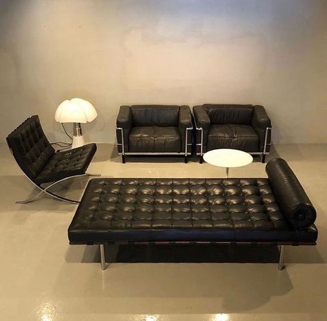 Corbusier Furniture, Equal Sign, Black Couch, Studio Living, House Deco, Sweet Escape, Dream Apartment, Minimalist Interior, Furniture Inspiration