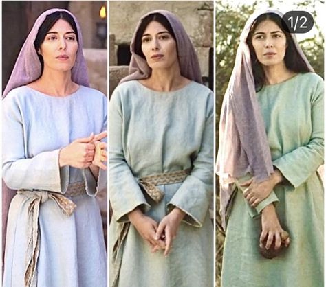 Mary Magdalene Costume, Mary Costume, Live Nativity, Biblical Costumes, Night In Bethlehem, Nativity Ideas, Bible Humor, Church Crafts, Mary Magdalene