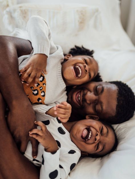 Mommy And Me Photo Shoot, Black Fathers, Dream Family, Dad Baby, Black Families, Beautiful Family, Black Kids, Family Love, Future Baby