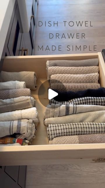 Kelly Griffiths on Instagram: "Free kitchen drawer organization hack. Fold your dish towels like this to get more in the drawer. Visibly organized and practical.   Follow along for more design tips @the_english_modern  #springcleaning #springclean #kitchen #kitchenorganization #kitchendesigninspiration #kitchenorganizer #kitcheninspo #organize #organized #organizedhome #free #freedesign #interiordesign #reels #reelsinstagram #familyhome #homeorganization #homeorganizing" Kitchen Towel Organization, Kitchen Towel Storage Ideas, Kitchen Towel Storage, English Modern, Drawer Organization, Towel Organization, Kitchen Drawer Organization, Kitchen Drawer, Kitchen Drawers