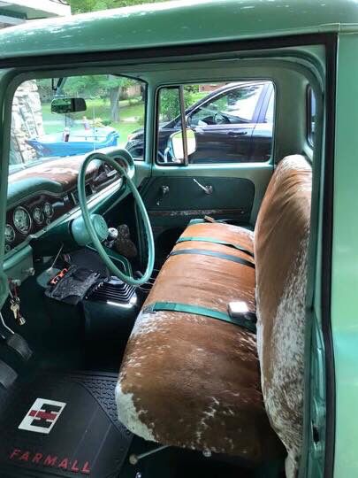 Cool cowhide truck seats Western Car, Cool Truck Accessories, Country Trucks, Future Trucks, Old Pickup Trucks, Dream Trucks, Jacked Up Trucks, Truck Yeah, Classic Pickup Trucks