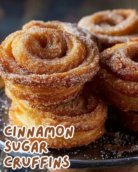 Tasty Grove Christmas Cruffins, Cinnamon Sugar Croissants, Cruffin Recipe With Crescent Rolls, Cinnamon Sugar Cruffins Recipe, Cinnamon Cruffin, Cruffins With Crescent Rolls, Cruffins Recipe Easy, Croissant Muffin, Cinnamon Croissant