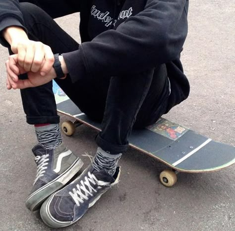 Sk8er Boi, Skateboarding Aesthetic, Skater Boi, Skate Vibes, Style Skate, Skate Aesthetic, Skateboard Aesthetic, Skater Vibes, Skateboard Photography