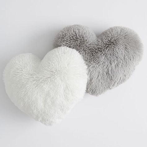 Big Cute Pillows, Fluffy Heart Pillow, Pottery Barn Bedroom Teen, Teen Throw Pillow, Barn Bedrooms, Fluffy Duvet, Pottery Barn Bedding, Bantal Sofa, Faux Fur Pillow