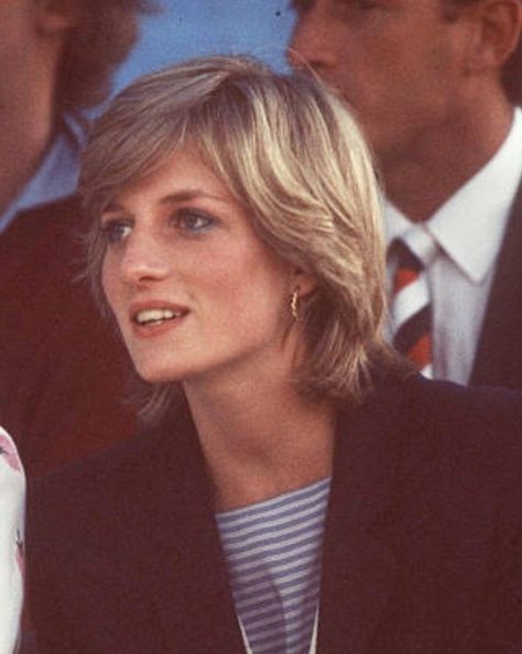 Diana Haircut, Diana Hair, Princess Diana Hair, Queen Diana, Princess Diana Fashion, Princess Diana Photos, Princess Diana Pictures, Princess Diana Family, Princes Diana