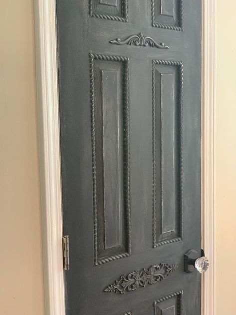 DIY Antique Pantry Door #kitchen #remodel #blackandwhitekitchen Attic Door Ideas, Door Makeover Diy Interiors, Diy Pantry Door, Antique Pantry Door, Painted Pantry Doors, Diy Old Furniture, Interior Door Makeover, Antique Pantry, Stenciled Doors