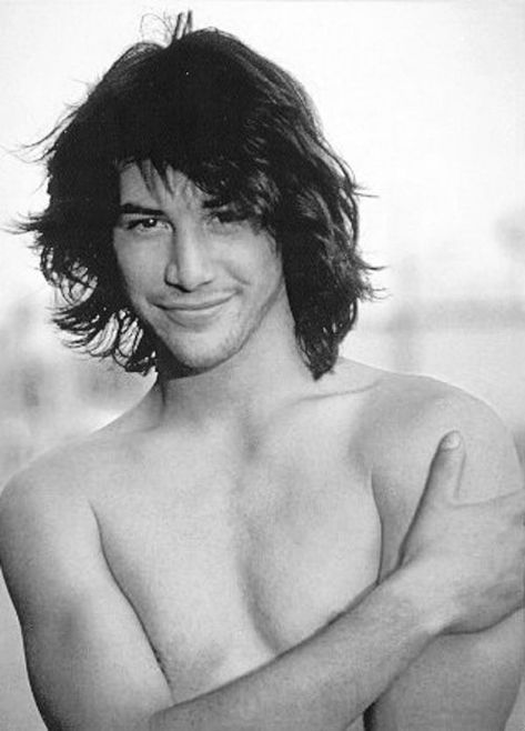 This slideshow features photos of handsome young Keanu Reeves, who first made waves in Hollywood with his performances in the 1980s films Bill and Ted’s Excellent Adventures, followed by successful movies like Point Break, Speed, The Matrix film series, A Scanner Darkly, and My Own Private Idaho. H... Keanu Reeves Young, Then And Now Pictures, Keanu Charles Reeves, Keanu Reeves, Man Alive, Celebrity Crush, Movie Stars, Actors & Actresses, Pretty People