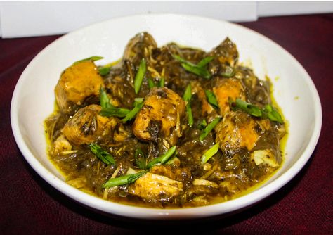 Ethnic recipe: Burmese chicken with pickled tea leaves curry - MYANMORE Recipes Using Whole Chicken, Myanmar Recipes, Using Whole Chicken, Burmese Chicken, Chicken Pickle, Spicy Seafood, Mushroom Powder, Whole Chicken, Cooking Oil