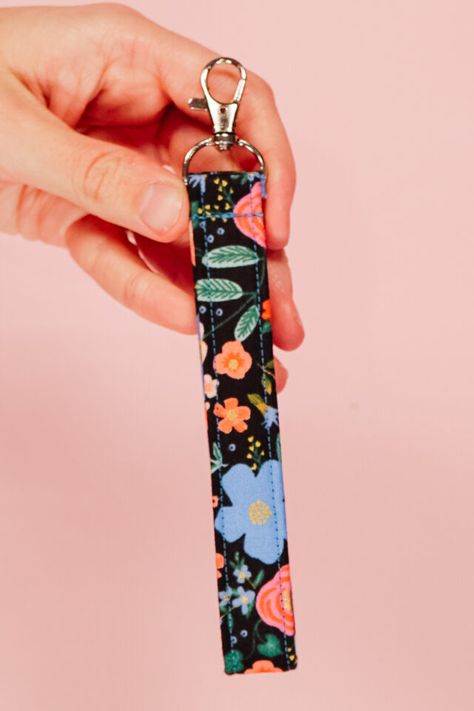 How to Sew a Key Fob • Heather Handmade Ribbon Key Fob Diy, Key Fob Wristlet Sewing Pattern, Diy Fabric Keychain Ideas, Free Keychain Patterns, Sewn Key Fobs, Sewn Keychain Pattern, How To Sew Key Fob Wristlet, Keyfob Keychains Diy, Diy Sew Keychain