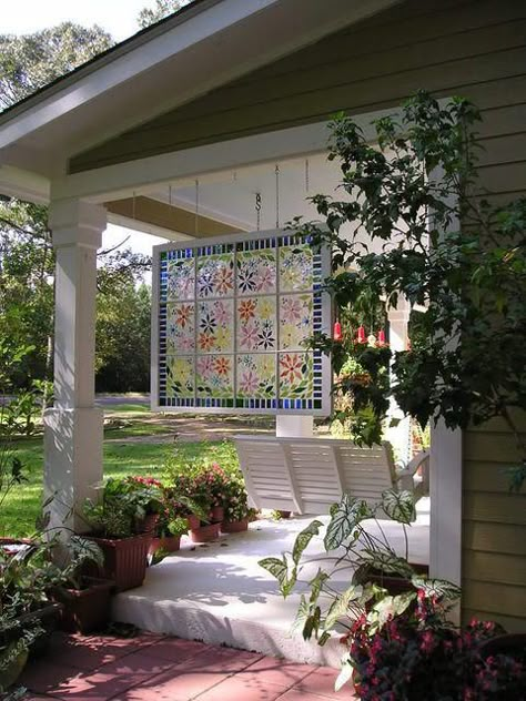 Outdoor Window Decor, Old Window Art, Old Window Ideas, Old Window Projects, Old Window Frames, Repurposed Windows, Old Window Frame, Window Crafts, Window Panes