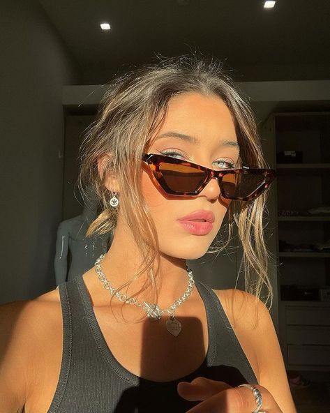 marianna.rozmajzl Instagram - 5 February 2021 Rozmajzl Sisters, Katerina Rozmajzl, Square Sunglasses Women, Square Sunglasses, Sunglasses Women, Square Sunglass, My Life, Sunglasses, On Instagram