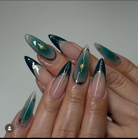 French Press On Nails, Emerald Nails, Medium Almond, Nagel Tips, Almond Nails Designs, Dream Nails, Funky Nails, American Beauty, Pretty Acrylic Nails