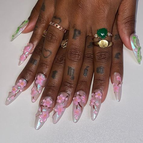 Cherry blossoms :) 🌸🌸🌸 | Instagram Cherry Design Nails, Pink And Green Nails Design, Heavenly Nails, Blossom Nails, Nails Cartoon, Nails Clear, Cherry Blossom Nails, Brown Nails Design, Nails Orange