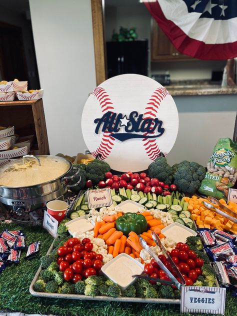 Baseball Theme First Birthday Party Food, Ballpark Theme Party Food, Baseball Birthday Food Ideas, Baseball Veggie Tray Ideas, Baseball Party Food Table, Baseball Themed Birthday Party Food, Rookie Year Food Ideas, Baseball Veggie Tray, Baseball First Birthday Party Food