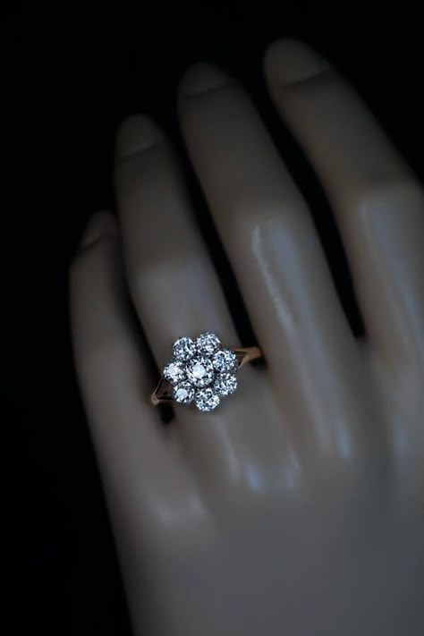 Flower Cluster Engagement Ring, Ring Remodelling Ideas, Antique Cluster Ring, Old Engagement Rings, Flower Shaped Engagement Ring, Skin Removal Surgery, Cocktail Ring Designs, Solitaire Ring Designs, Antique Cushion Cut Diamond