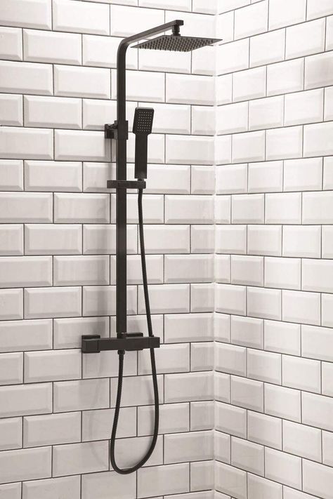 Black Shower Fixtures, Black Bathroom Fixtures, Shower Head With Hose, Bathroom Shower Heads, Adjustable Shower Head, Shower Fixtures, Bathroom Design Inspiration, Bathroom Remodel Shower, Black Shower