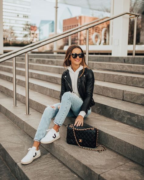 Moto Jacket Outfit Casual, Leather Moto Jacket Outfit, Madewell Leather Jacket, Fall Jackets Outfit, Moto Jacket Outfit, Black Leather Jacket Outfit, Lauren Kay Sims, Leather Jacket For Women, Jacket Outfit Women