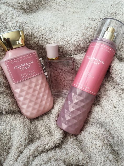 Perfume Lotion Combos, Perfume Combos Bath And Body Works, Perfume And Lotion Combos, Skincare Combos, Girly Perfume, Layering Scents, Making Perfume, Perfume Combos, Clean Hygiene