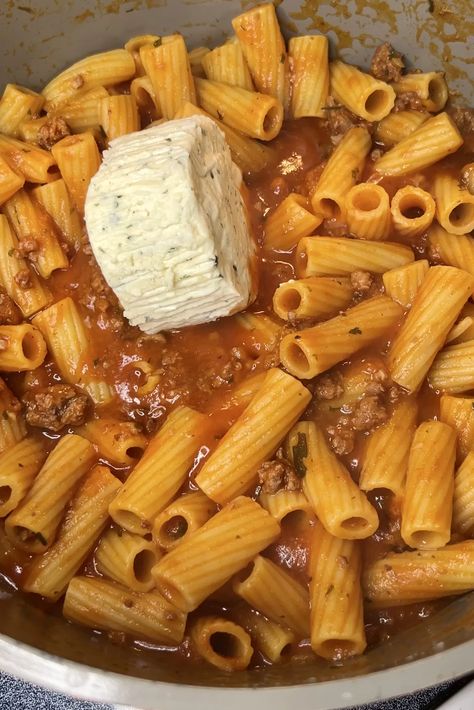 Creamy Rigatoni with Boursin Cheese - What's Mom Cookin' Divine Recipes Pasta, Boursin Cheese Pasta Crockpot, Big Noodles Pasta, Best Marinara Pasta Recipe, Garlic Ground Beef Recipes, Spaghetti With Boursin Cheese, Ground Beef Boursin, Whats Mom Cooking, Recipes With Rigatoni Noodles