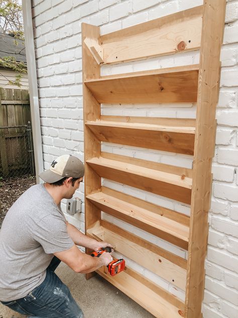 DIY Living Wall (How to Make A Vertical Garden for Under $150!) – Savannah Said It Diy Living Wall, Living Wall Diy, Vertical Garden Wall Planter, Herb Garden Wall, Wall Planters Outdoor, Diy Wall Planter, Herb Wall, Vertical Garden Design, Vertical Garden Wall