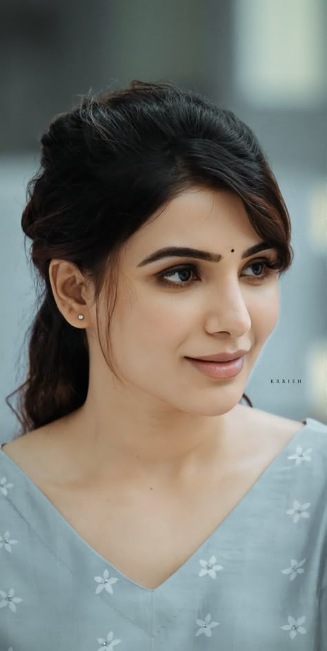 Samantha Pics Hd, Samantha 4k Images, 1080x1920 Hd Wallpaper Indian Actress, Samantha Cute Pics, Samantha Actress, Samantha Cute, Hd Wallpapers For Iphone, Samantha Prabhu, Allu Arjun Hairstyle