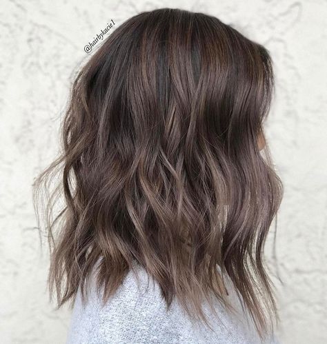 Mocha+Ash+Waves+On+Mid-Length+Hair Mushroom Brown Hair, Brown Hair Inspiration, Brown Hair Shades, Mushroom Brown, Brown Ombre Hair, Ash Brown Hair, Lob Hairstyle, Brown Hair Balayage, Trendy Hair Color