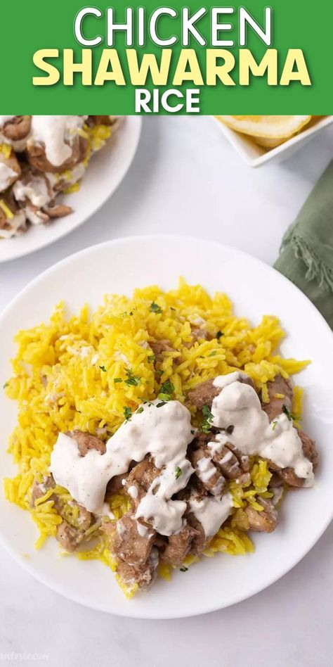 Dishes with middle eastern rice with chunks of chicken with a creamy sauce with Pinterest overlay. Shawarma Rice Recipe, Chicken Shawarma Rice, Shawarma Rice, Shawarma Sauce, Yellow Rice Recipes, Chicken Shawarma Recipe, Shawarma Recipe, Spiced Chicken, Easy Chicken Dinner