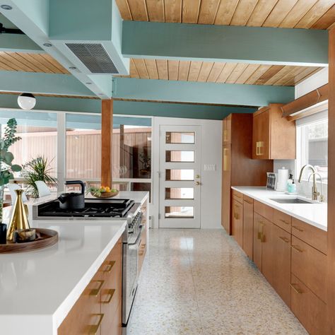 Wayzata Mid-Century Modern Whole Home Restoration - Midcentury - Kitchen - Minneapolis - by Thompson Construction | Houzz Modern Maple Kitchen, Modern Kitchen Pictures, Mid Century Modern Kitchen Remodel, Mid Century Modern Kitchen Design, Midcentury Kitchen, 50s Kitchen, Grey Kitchen Floor, Midcentury House, Beach Property