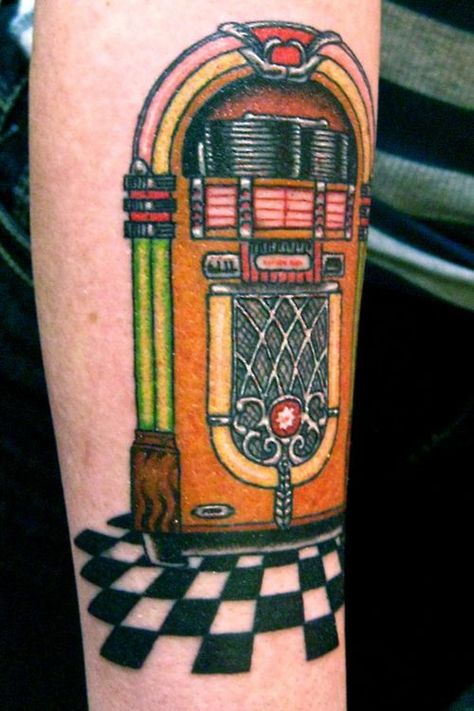 Jukebox Drawing, Jukebox Tattoo, Hot Rod Tattoo, Tattoos Face, Americana Tattoo, Baby Name Tattoos, Los Angeles Tattoo, Tattoo Sleeve Ideas, Traditional Tattoo Ideas