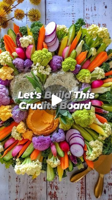 Courtney Poddig Cheeseboard & Charcuterie Tutorials on Instagram: "DOUBLE TAP if you need this board 💜💜 I know I sure do 🙋 SAVE 🎀 for later 🎀 SHARE with a veggie lover 🥰 FOLLOW for more board ideas 💡💕 #veggieplatter #vegetarian #vegetables #platter #plattergoals #foodinspiration #foodinspo #charcuterieboard #foodart #igreels #crudite #crudités" Veggie Trays Ideas, Coldcut Platter, Veggie Trays Ideas Vegetable Platters, Veggies Platter, Vegetables Platter, Veggie Charcuterie, Platter Appetizers, Chinese Shrimp Fried Rice, Veggie Appetizer