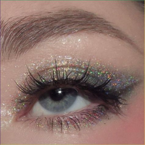 Glitter Eye Palette, Everyday Eyeshadow, Everyday Eye Makeup, Sparkly Makeup, Glitter Eyeshadow Palette, Face Charts, Colour Story, Glitter Eye, Make Up Tutorials