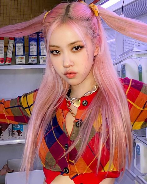 ً on Twitter: "pink haired blackpink… " Rosa Blackpink, Rose Hair Color, Kpop Hair Color, Rose Pink Hair, Kpop Hair, Rosé Aesthetic, Mia 3, Hair Color Pink, Rose Icon