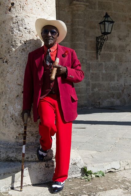 Cuba People, Havana Nights Party, Men Tumblr, Cuba Havana, Afro Cuban, Dapper Dudes, Havana Nights, Cuban Cigars, Cuba Travel