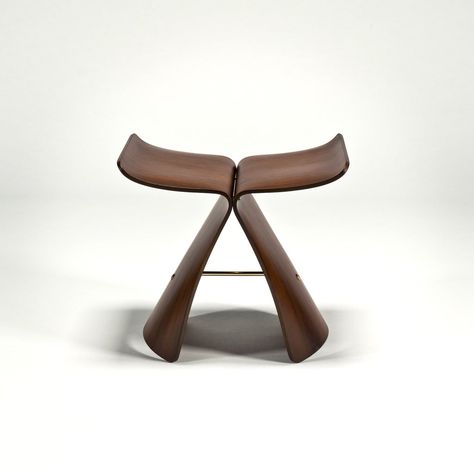 Butterfly Stool, Sori Yanagi, Walnut Stools, Vitra Design Museum, Vitra Design, Object Design, Iconic Furniture, Design Practice, Design Objects