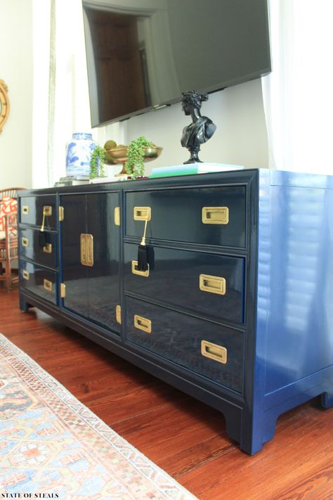 How to Lacquer Paint - Console Redo - State of Steals Blue Lacquer Furniture, High Gloss Lacquer Furniture, Diy Lacquer Furniture, Diy Lacquer Furniture How To Paint, Painted Campaign Furniture, Diy Laquer Furniture, Lacquer Painted Furniture, How To Lacquer Wood Furniture, Painted Media Console