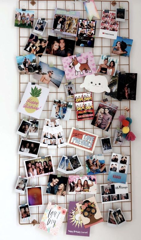 Photo Board Ideas Bedroom, Instax Wall Ideas, Diy Bedroom Decor For Women, Elegant Dorm Room, Hiasan Bilik Tidur, Diy Tumblr, Dekor Diy, Dorm Room Inspiration, Board Inspiration