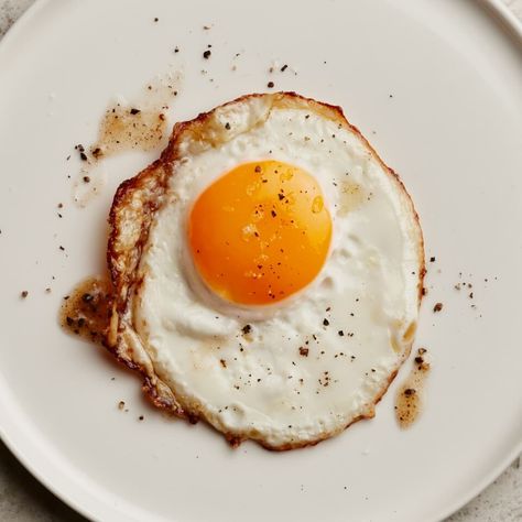 Perfect Fried Eggs Fried Egg Reference Photo, Egg Aesthetic Food, Crispy Fried Egg, Fried Egg Photography, Fried Egg Aesthetic, Food Reference Photos, Hogwarts Food, Eggs Aesthetic, Egg Aesthetic