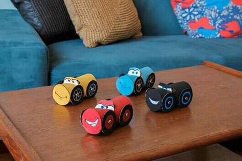 Cars Craft, Cardboard Cars, برق بنزين, Cardboard Car, Cardboard Craft, Cars Disney, Toilet Paper Tube, Skirt Diy, Car Craft