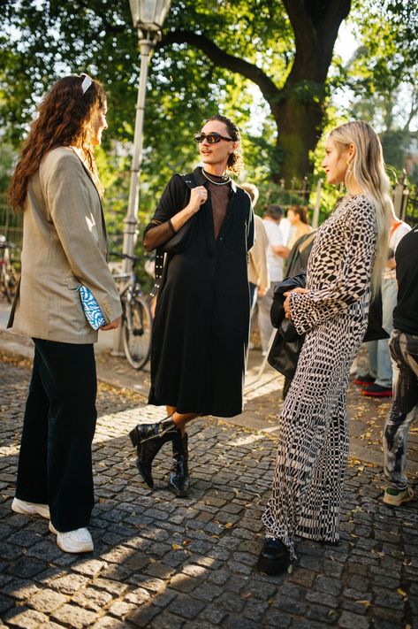 Berlin Fashion Week, Iconic Looks, Berlin Fashion, Style Evolution, Sustainable Style, Runway Trends, My Fashion Style, Style Trends, Street Chic