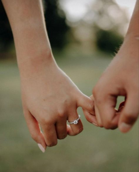 Promise Ring Photo Ideas, Detailed Engagement Photos, Holding Hands Engagement Pictures, Engagement Shoot Poses Ring Shots, Ring Pictures Engagement, Wedding Ring Photos Hands, Engagement Photo Close Up, Engagement Photos Diy Pictures, Promise Ring Pictures Photo Ideas