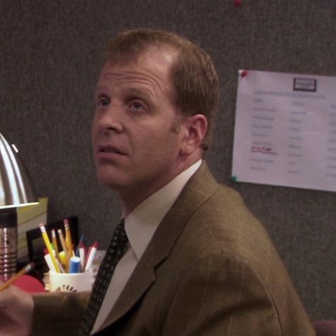 the office | toby flenderson | aesthetic icons The Office Toby And Michael, Toby The Office, The Office Icons, Toby Flenderson, The Office Us, Office Icon, Taste In Men, Michael Scott, Run Through