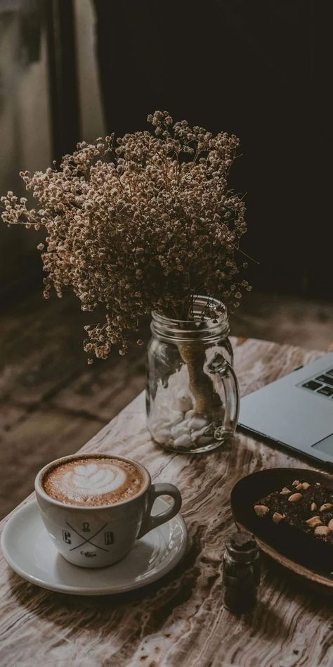 Spring Wallpaper Aesthetic, Wallpaper Estetika, Coffee Wallpaper, Spring Wallpaper, Coffee Photography, Coffee Aesthetic, New Aesthetic, Aesthetic Coffee, Foto Art