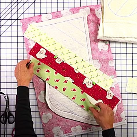 How To Make A Quilt As You Go Christmas Stocking - Easy Quilted Christmas Stocking Pattern - DIY Holiday Decor Ideas Quilt As You Go Stocking Pattern, Free Quilted Christmas Stocking Pattern, How To Make A Quilted Christmas Stocking, Christmas Stocking Diy Ideas, Quilt As You Go Christmas Stocking, Quilting Christmas Stocking, Patchwork Christmas Stocking Pattern, Easy Quilted Christmas Gifts, Easy Quilted Stocking Pattern