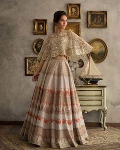 Gold Lehenga Skirt, Gold Lehenga, Indian Outfits Lehenga, Lehnga Dress, Lehenga Skirt, Indian Gowns Dresses, Indian Gowns, Indian Bridal Outfits, Designer Party Wear Dresses