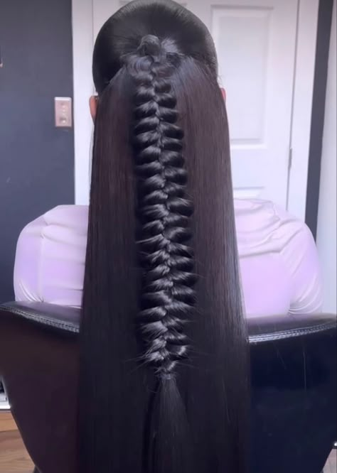 Half Up Half Down Hair With Fishtail Braid, Fish Tail Braids Hairstyles Wig, Half Up Half Down Fishtail Braid, Fishtail Half Up Half Down, Fishtail Hairstyles, Lemonade Braids Hairstyles, Quick Weaves, 4a Natural Hair, Braided Hairstyles For Black Women Cornrows