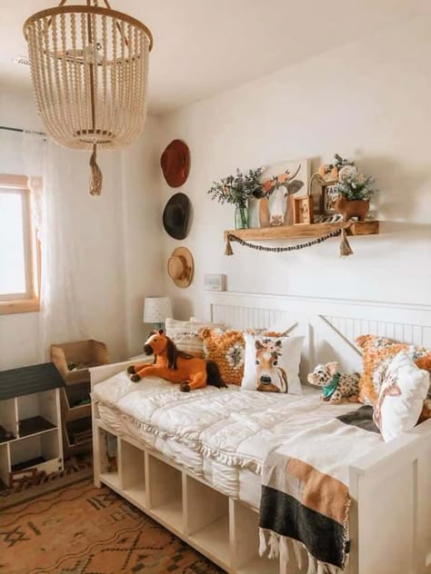 Cowgirl Room Revamp Horse Room Ideas For Teens, Cowgirl Room Ideas, Country Girl Rooms, Cowgirl Bedroom Ideas, Girl Horse Room, Horse Girls Bedroom, Horse Room Decor, Horse Themed Bedrooms, Western Room Ideas