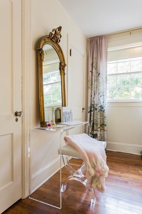 Console Table As Vanity, Clear Acrylic Makeup Table, Clear Vanity Table, Clear Console Table, Acrylic Vanity Table, Acrylic Bedroom Table, Console Table Vanity, Acrylic Entry Table, Glass Vanity Table