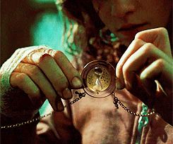 Harry Potter and the Prisoner of Azkaban, Hermionie's Time-Turner. Time Turner, The Prisoner Of Azkaban, Hogwarts Aesthetic, Harry Potter Gif, Prisoner Of Azkaban, Harry Potter Film, Harry Potter Love, Harry Potter Aesthetic, Harry Potter Obsession